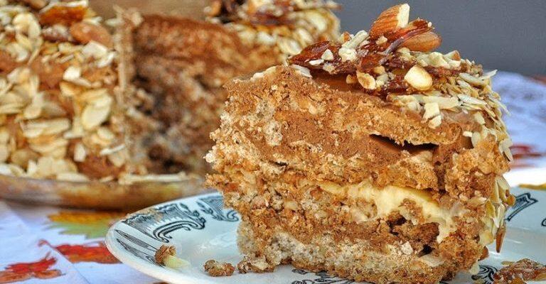 Смачний горіховий торт - рецепт приготування