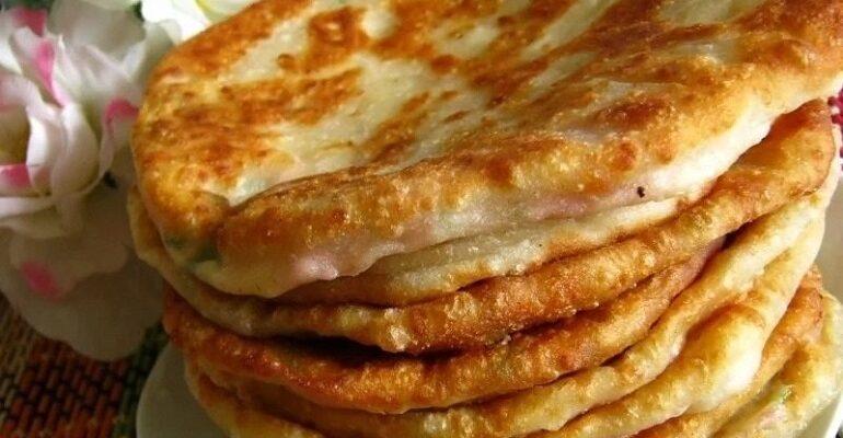 Великі пиріжки з капустою - рецепт приготування