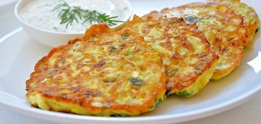 Кабачкові оладки з сиром - рецепт приготування