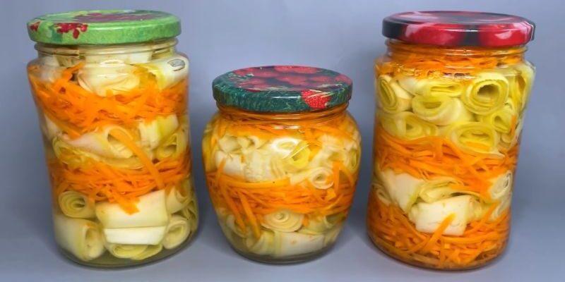 Мариновані кабачки з морквою
