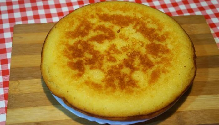 6-5 Пиріг без борошна з манкою і молоком на сковороді
