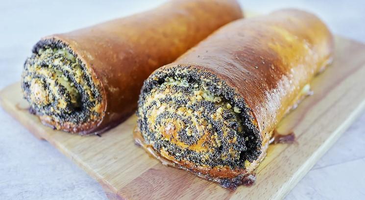 7-5 Смачний рулет з маком і горіхами до чаю
