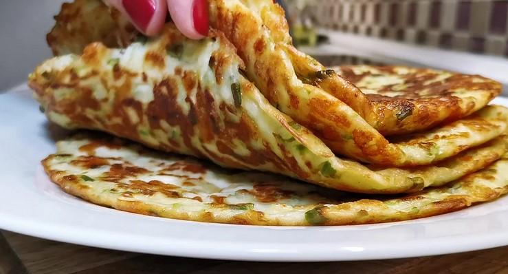 5 Готую м'які коржі з кабачками на сніданок і для перекусу