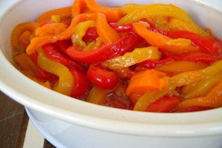 19 20 кращих рецептів салатів з солодкого перцю на зиму