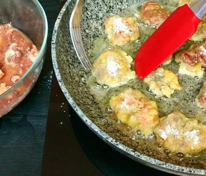 11 Просто відбиваю курячі серця та готую на сковороді, як відбивні
