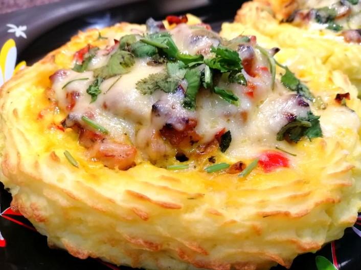 45 Ефектна гаряча страва. Картопляні гнізда зі смачною начинкою